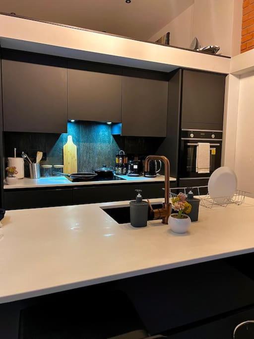 Cityzenretreat - Mezzanine Apartment Sleeps 4 Sheffield City Centre Kültér fotó